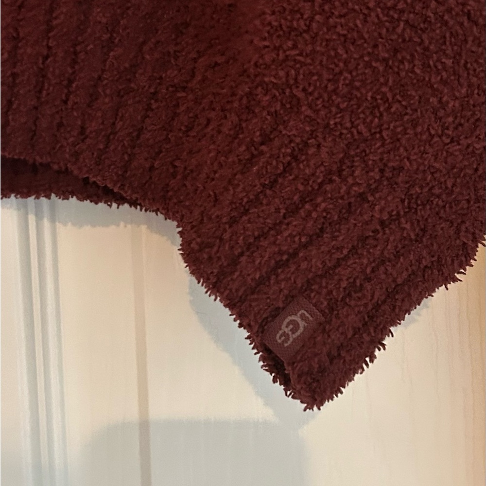 Ugg Oversized Novalie Slouchy Sweater, size Medium, Like New - Picture 3 of 9
